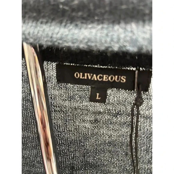 OLIVACEOUS WOMENS SIZE L DARK GRAY LIGHTWEIGHT VNECK SWEATER - Picture 3 of 7